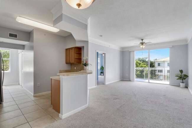 Photo - 4302 Myrtlewood Cir W