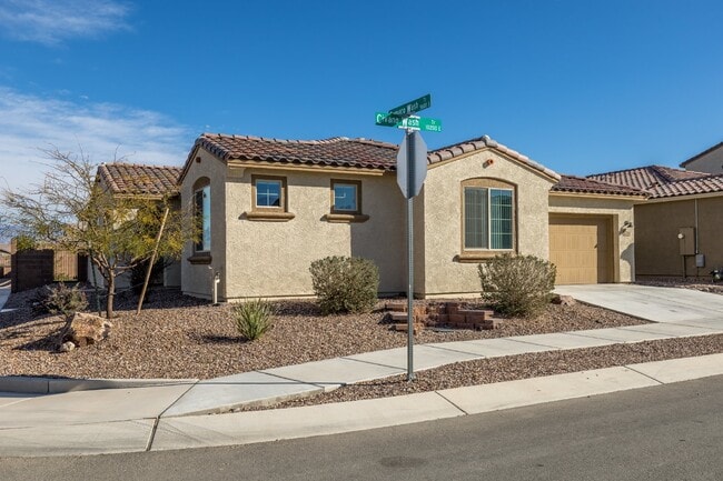 Photo - 4 Bedroom with new carpet and new interior paint in Saguaro Trails!