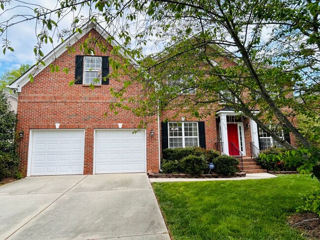 Photo - Incredible 4 bedroom/5 bath Tri-level home in Willoughby Park in NW Greensboro with finished base...