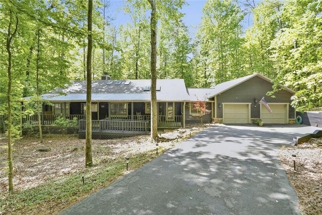 Building Photo - 64 Paddock Wy