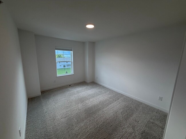 5349 Long Pointe Pass
