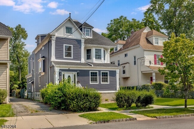 47 Greenwood Ave Unit 1