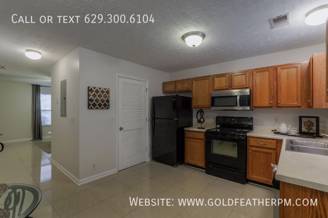 Photo - 1363 Benley St