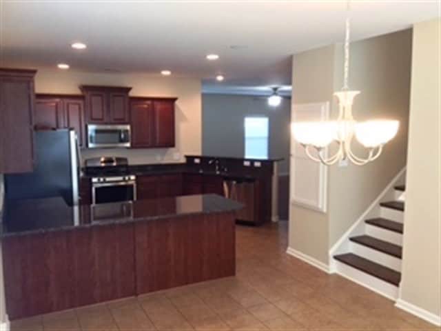 Photo - 183 Charlesfort Way