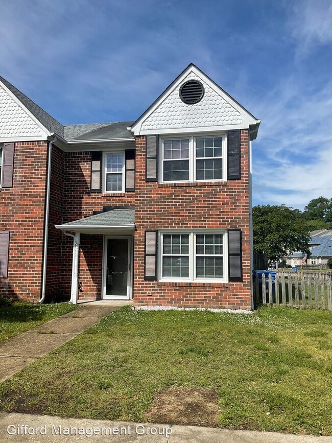 Photo - 3 br, 2.5 bath House - 322 Nottingham Drive