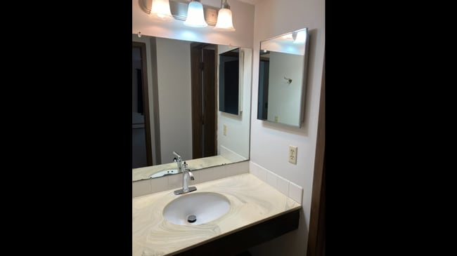 Photo - 950 Westbrooke Way Unit #7