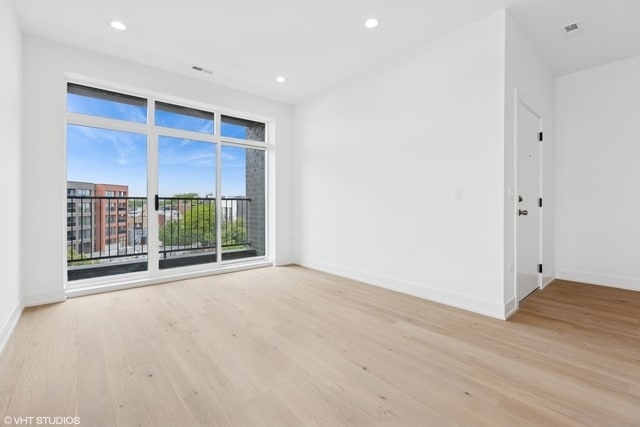 Photo - 3219 N Elston Ave