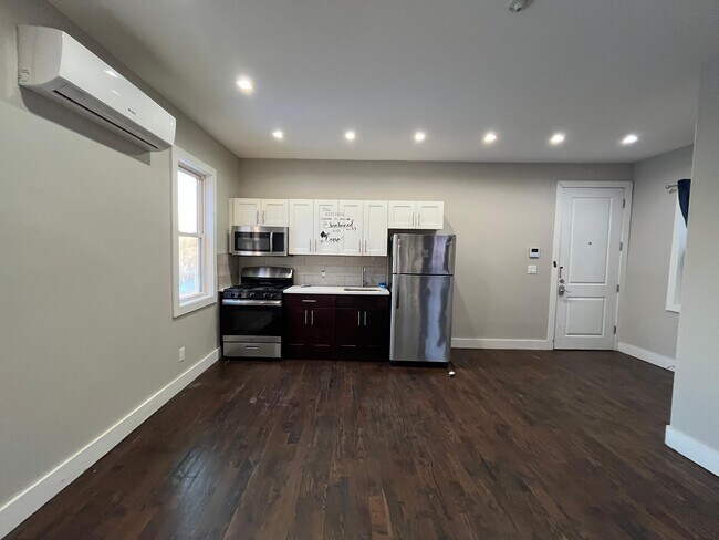 Photo - 5 Whitman Ave Unit 2R