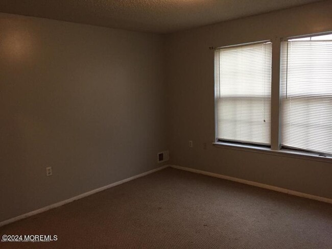 Photo - 106 Daffodil Dr