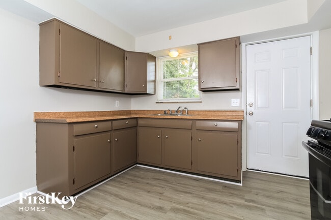 Photo - 2741 Jonrose Ave