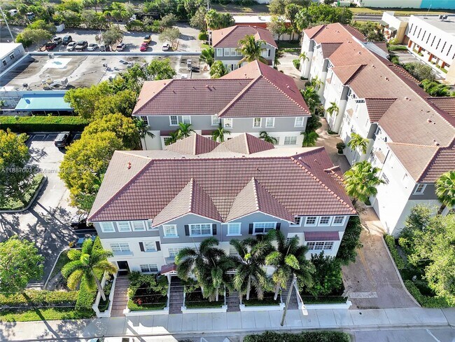 Photo - 290 NE 5th Ave