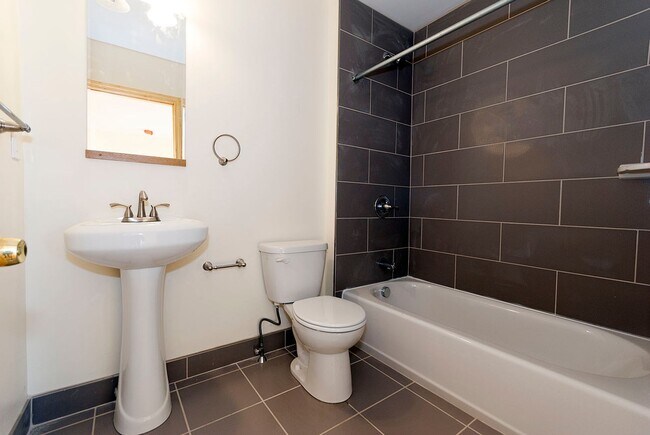 Photo - Nicely renovated, pet friendly 3 bed 3.5 bath unit for September!