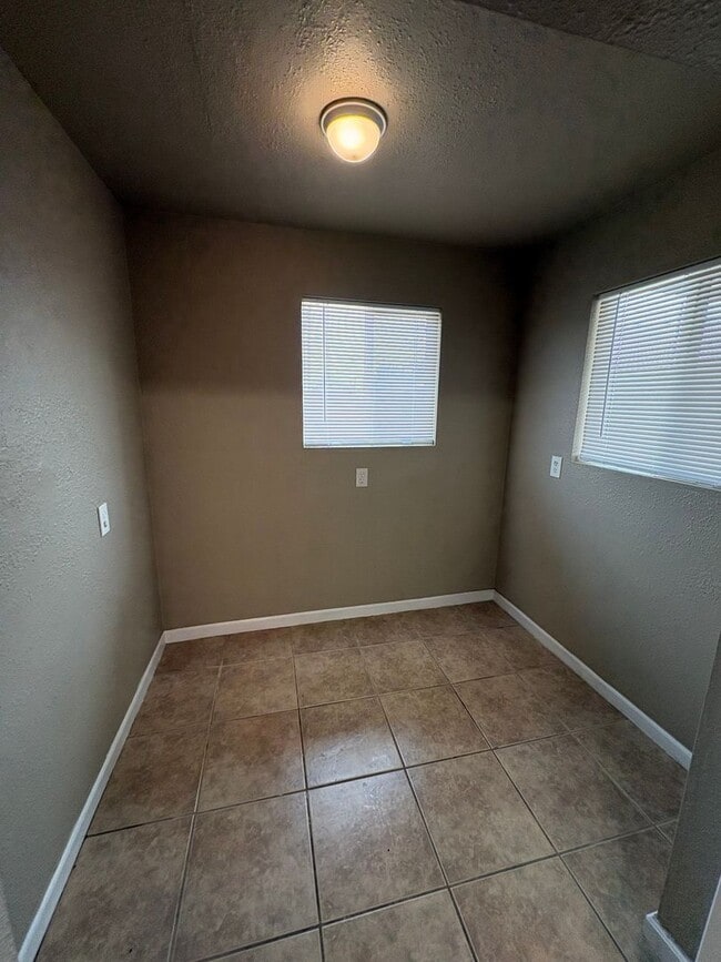 Photo - 4130 Unit 1819