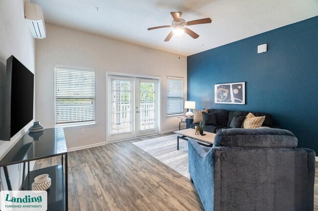 Building Photo - 655 W Mallard Creek Church Rd Rental
