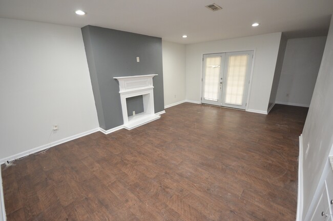 Photo - 3575 Oakvale Rd Townhome