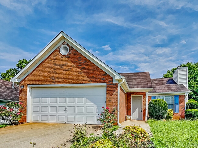 Photo - 136 Pecan Dr