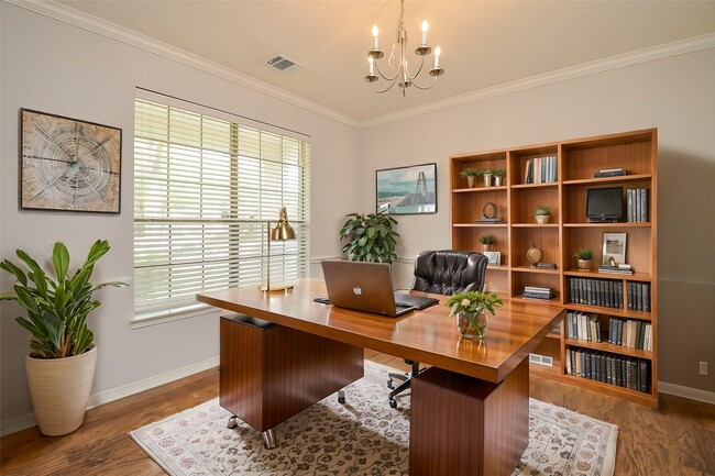 Photo - 3911 Fallsbrook Ct