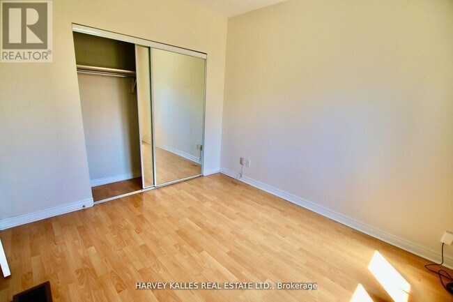 Photo - 775 Ossington Ave