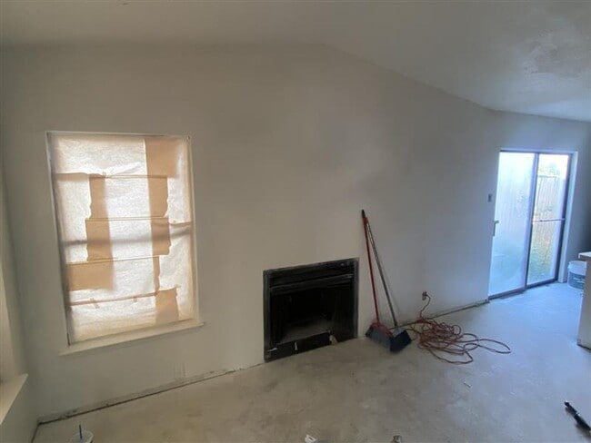 Photo - Cute 3/2 duplex with a garage