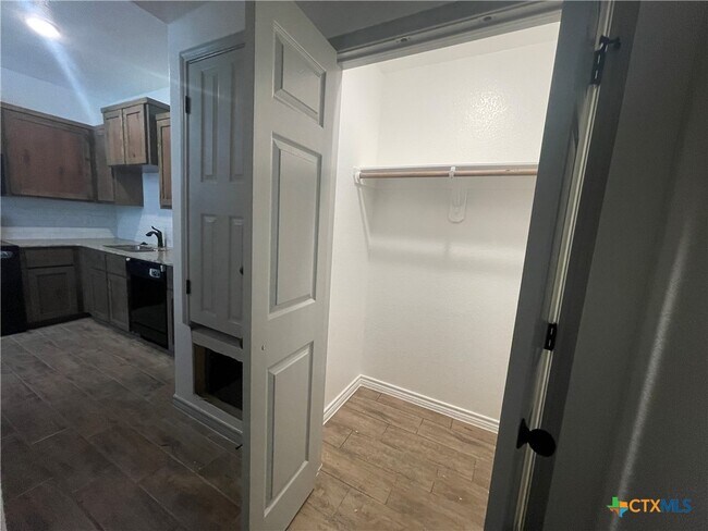 Photo - 2408 Duntov Dr