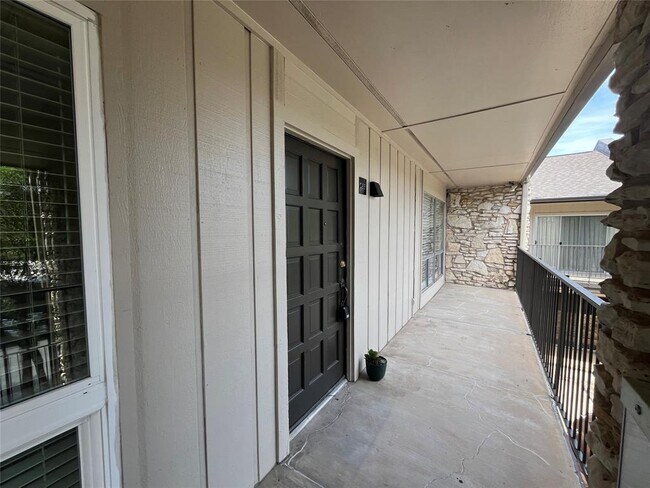 Photo - 500 E Riverside Dr Unit 255