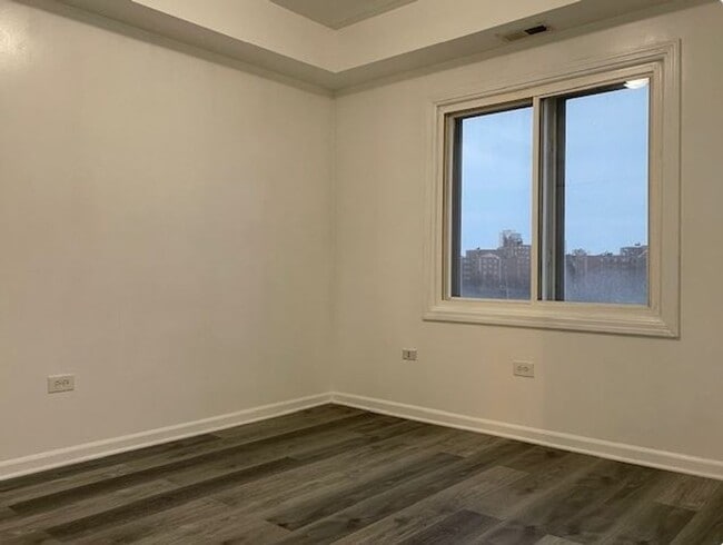 Photo - 2b1b unit in Chinatown Prime Location