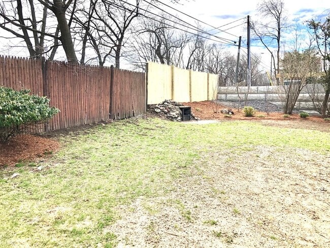 Photo - 278 Newbury St