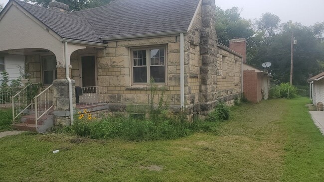 Photo - 534 W 3rd St