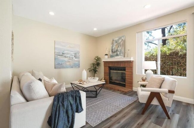 Building Photo - 13667 Tiverton Rd Rental