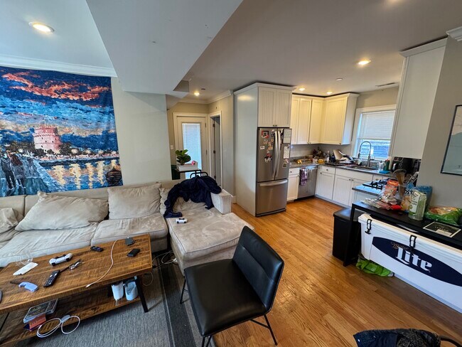 183 River St Unit 2