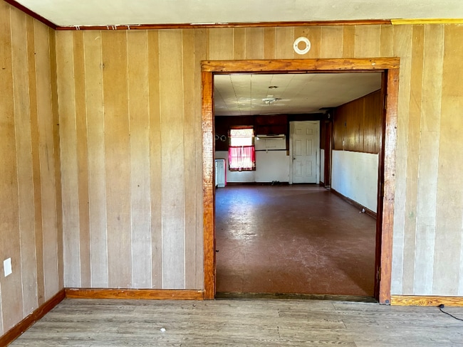 Photo - 308 S 1st St