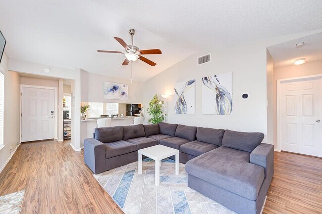 Photo - 6202 Valley Knight