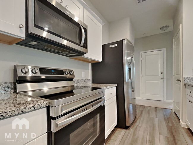 Photo - 1016 Lacebark Pne Ln