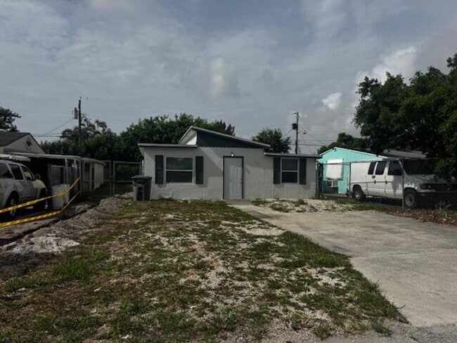 Photo - 1214 Highview Rd