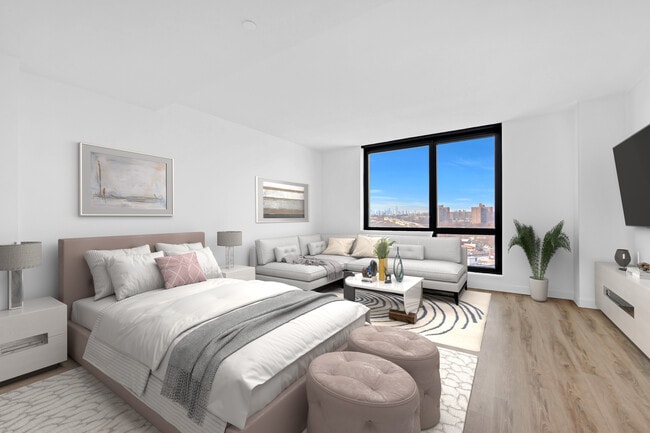 Photo - Woodside Central