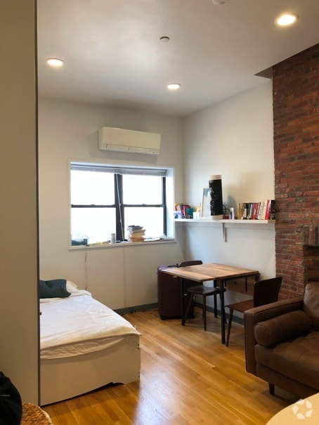 Building Photo - 152 Bowdoin St Unit 22 Rental