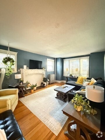 Building Photo - 256 Corey Rd Unit 1 Rental