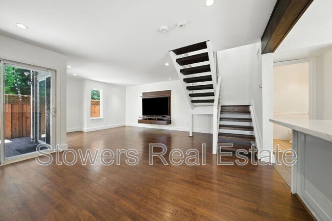 Photo - 617 Garden Creek Pl
