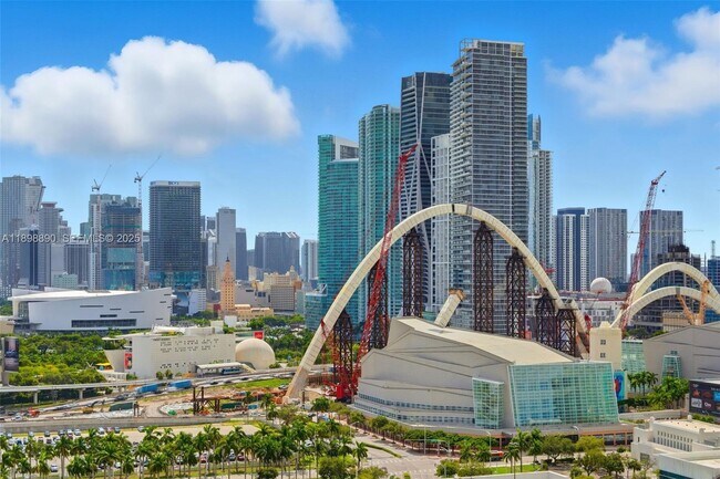 Building Photo - 1717 N Bayshore Dr Unit A-2655