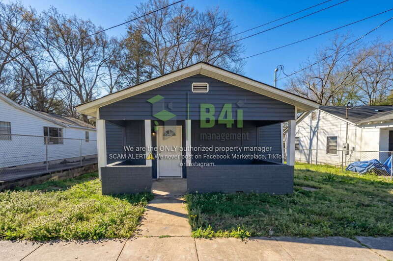 Photo - 204 E Crovat St