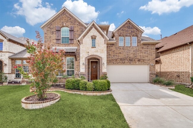 Building Photo - 10809 Grecian Dr