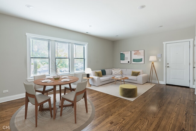 Photo - Catalpa 2507 W