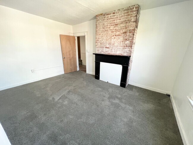 Photo - 3026 Glen Mawr Street Unit 2