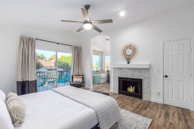 2542 E Lynwood St Unit SI ID1558645P