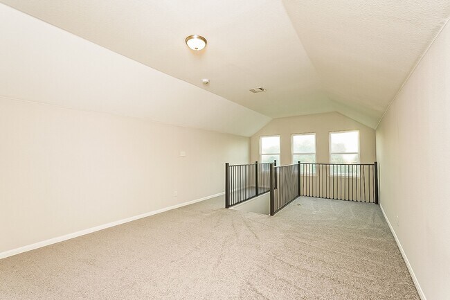 Photo - 10208 Jessalyn Lane