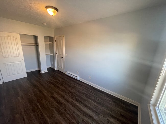 Building Photo - 4133 S Dixie Dr Rental