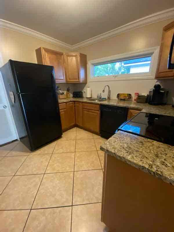 Photo - 853 W Lyman Ave