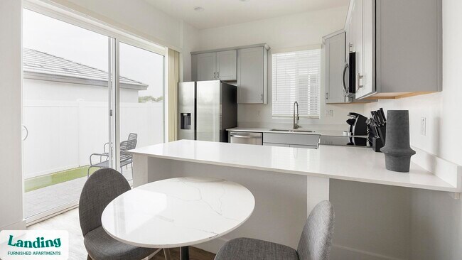 Photo - 8200 W Encanto Blvd Unidad 9