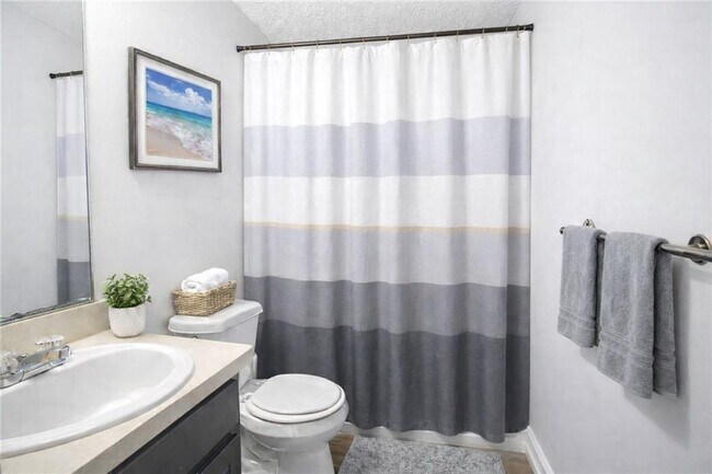 Photo - 10348 Commons Crossing