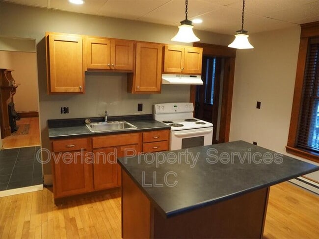Photo - 90 N Winooski Ave